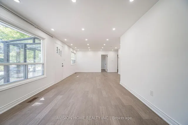 391 Crosby Ave, Richmond Hill 4
