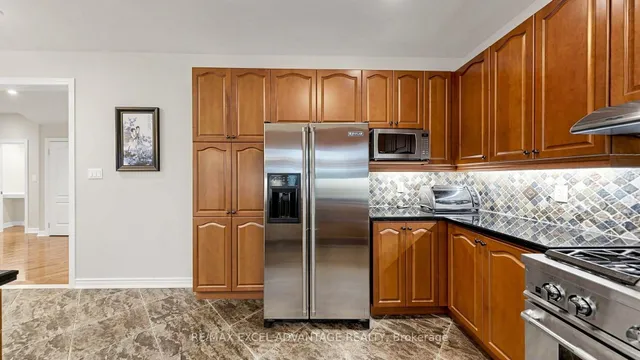 42 Adastra Cres, Markham 2