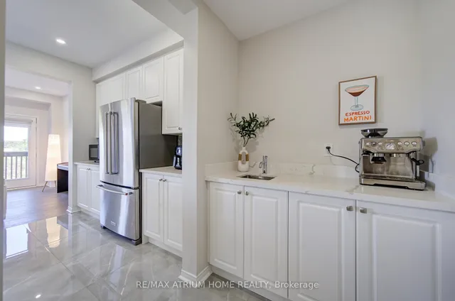 126 Hartney Dr, Richmond Hill 2