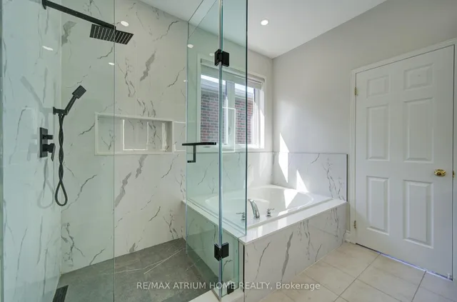 126 Hartney Dr, Richmond Hill 4