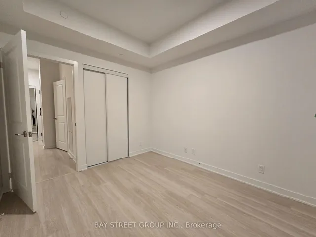 50 Upper Mall Way #1806, Vaughan 2