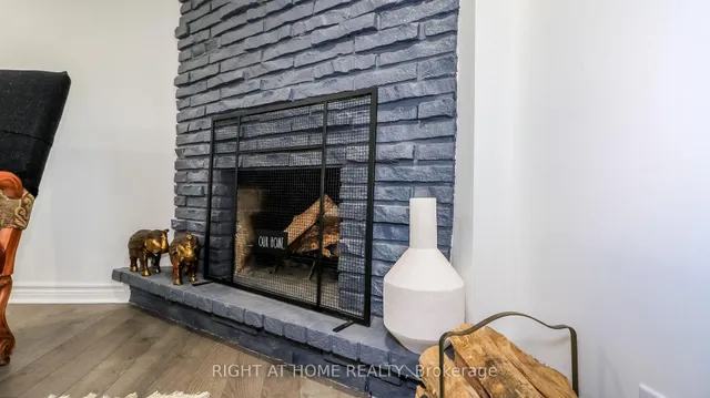 8 Sunset St, East Gwillimbury 3