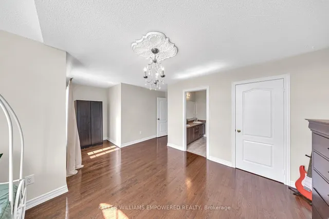 70 Retreat Blvd, Vaughan 2