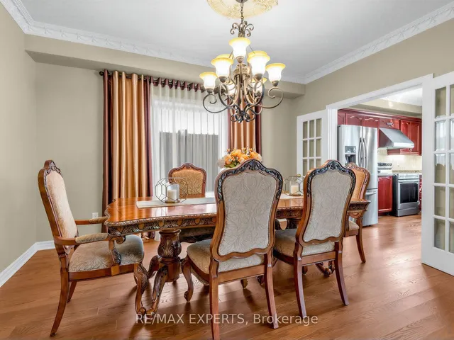 113 Sonoma Blvd, Vaughan 4