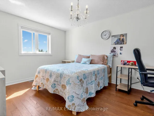 113 Sonoma Blvd, Vaughan 5