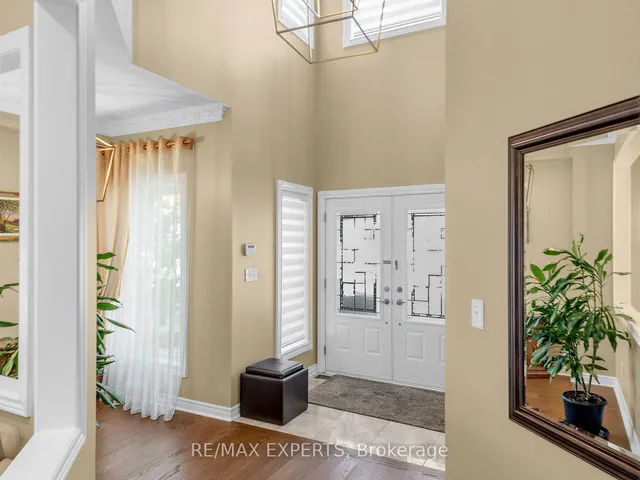 113 Sonoma Blvd, Vaughan 3