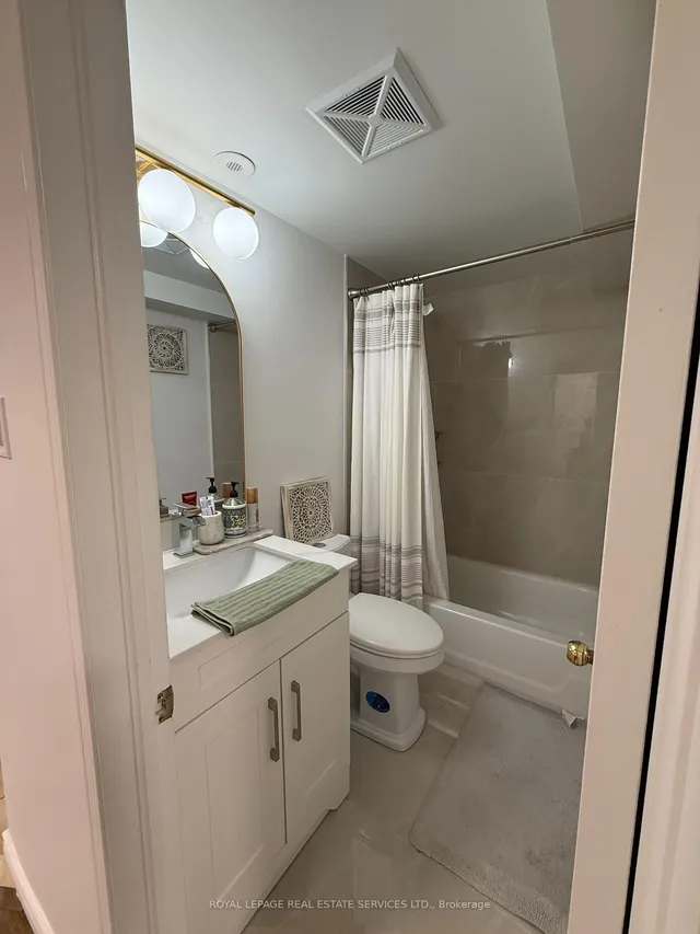 312 John St #359, Markham 4