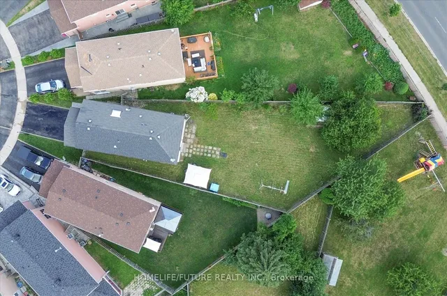 63 Chloe Cres, Markham 5
