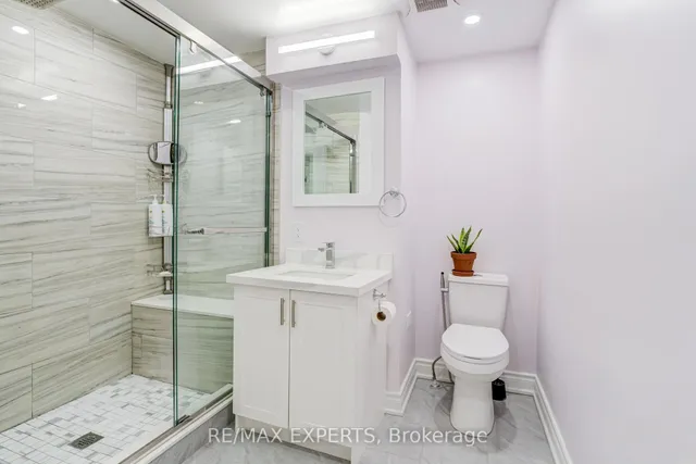 10 Knightsbridge Way, Markham 4