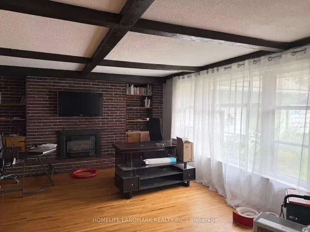 310 The Queensway South, Georgina 2