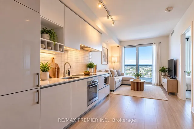 950 Portage Pkwy #5901, Vaughan