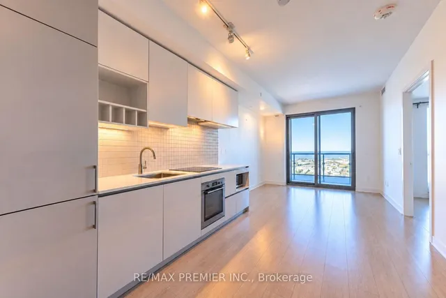 950 Portage Pkwy #5901, Vaughan 2