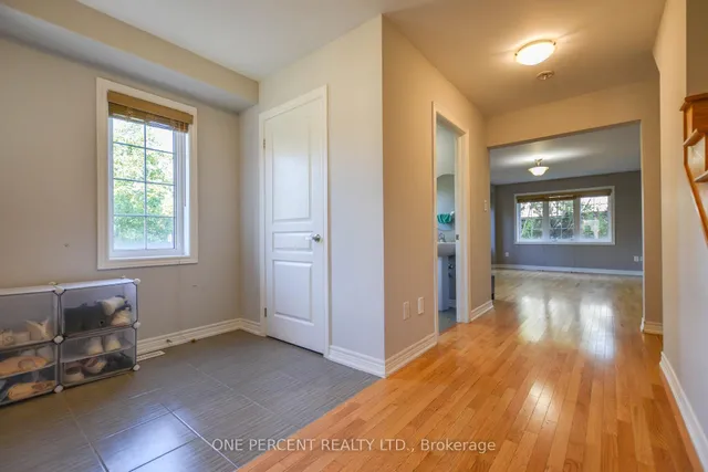 85 Benjamin Hood Cres, Vaughan 3