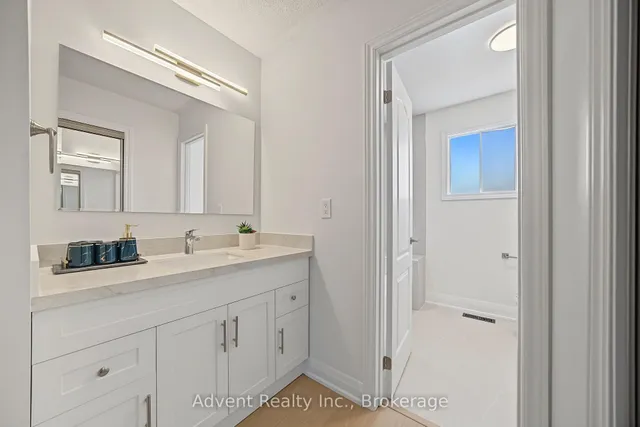 108 Valleyway Cres, Vaughan 3