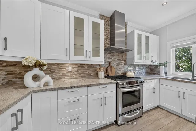 8032 Kipling Ave #9, Vaughan 3