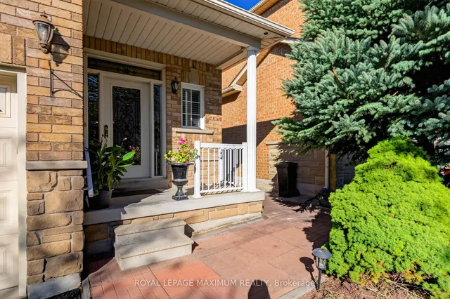 62 Diploma Ave, Vaughan 3