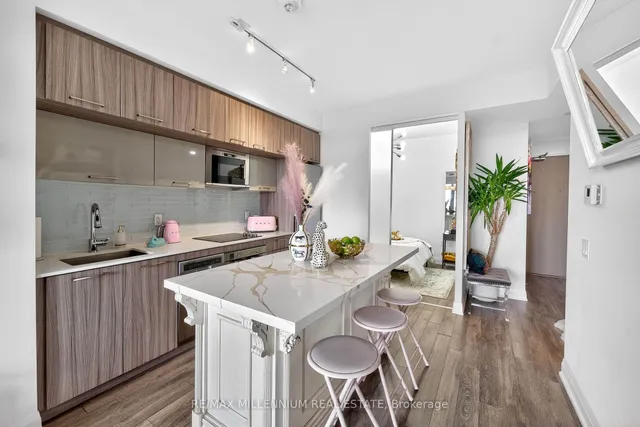 4800 Highway 7 Rd #713, Vaughan 2