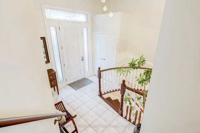532 Melville Ave, Vaughan 4