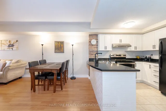 35 Hunt Ave #401, Richmond Hill 5