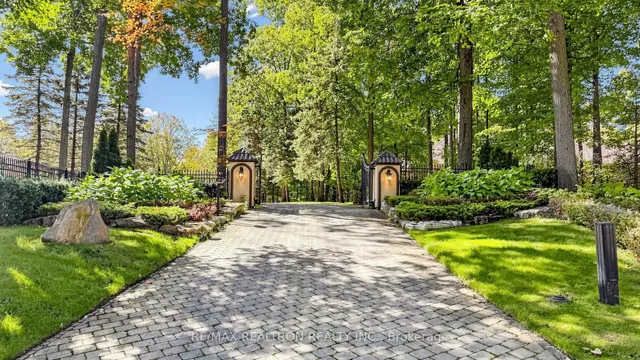 38 Bridgewater Dr, Richmond Hill 2