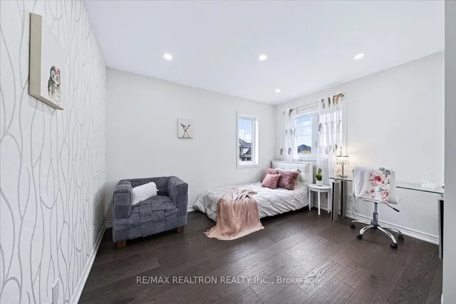2 Bamburg St, Georgina 5