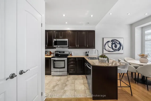 25 Beverley Glen Blvd, Vaughan 5