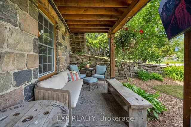 220 Lakeridge Rd, Brock 4