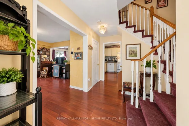 537 Walpole Cres, Newmarket 5