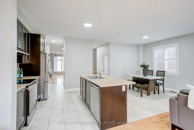 81 Willoughby Way, New Tecumseth 3