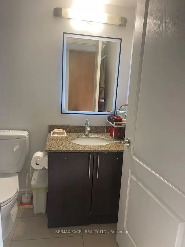 60 South Town Centre Blvd #1002, Markham 5