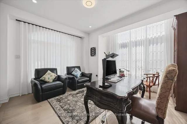 1 Cranley Rd, East Gwillimbury 5