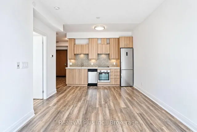 28 Uptown Dr #301, Markham 2