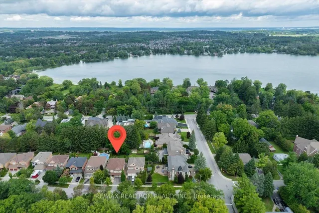 158 Nantucket Dr, Richmond Hill 2