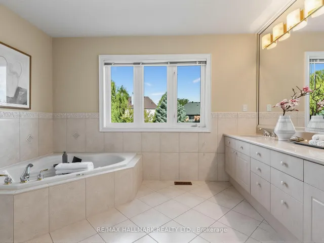 8 Ridgley Crt, Richmond Hill 5