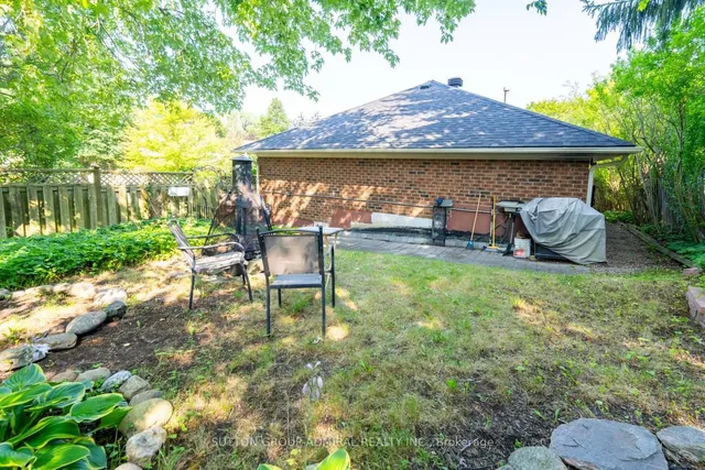 284 Murray Dr, Aurora 2