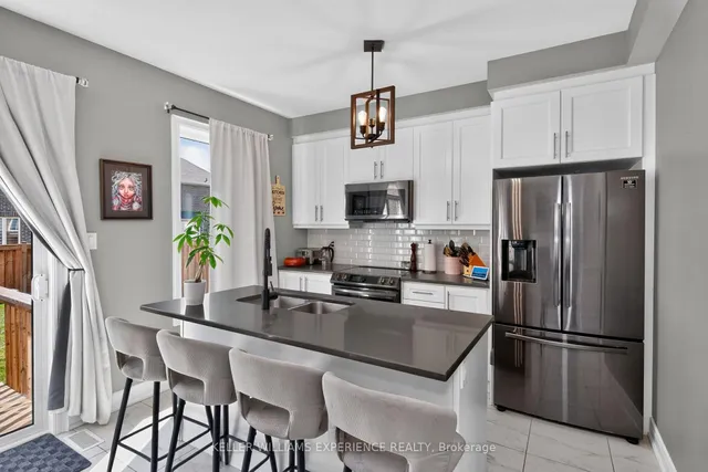 780 Green St, Innisfil 2