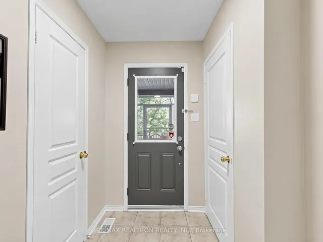 341 Morning Dove Dr, Markham 4