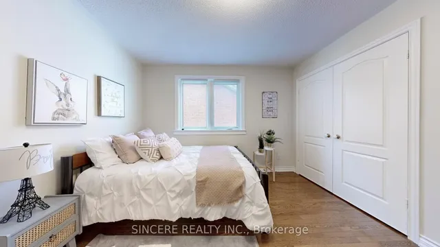 76 Braeside Sq, Markham 5