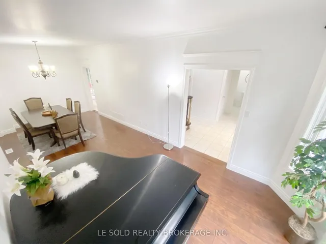 76 Larratt Lane, Richmond Hill 5