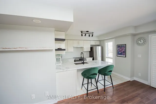 10 Dunsheath Way #207, Markham 5