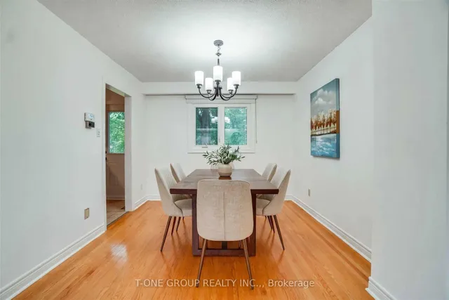 77 Parkway Ave, Markham 2