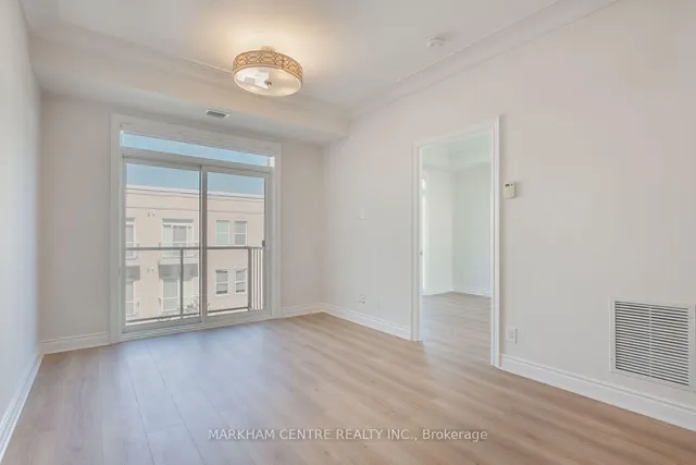 28 Prince Regent St #Ph42, Markham 3