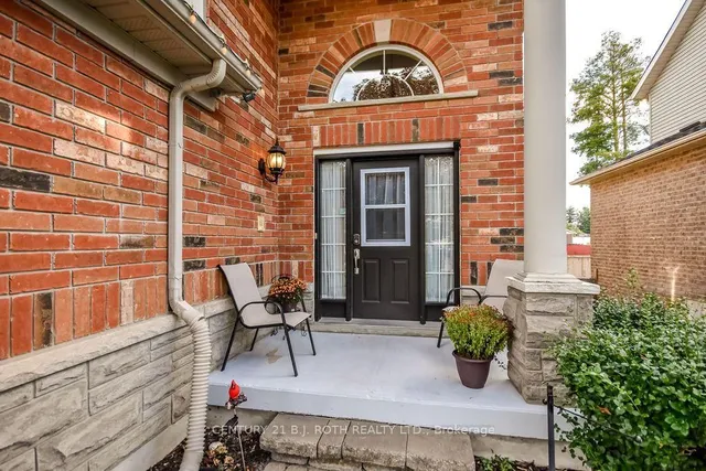 21 Armeda Clow Cres, Essa 4