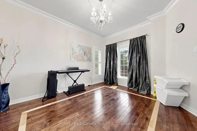 1 Trent St, Aurora 2