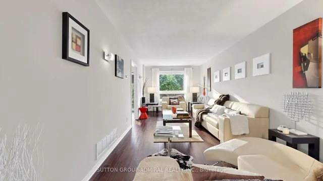 4 Doral Gate, Markham 3