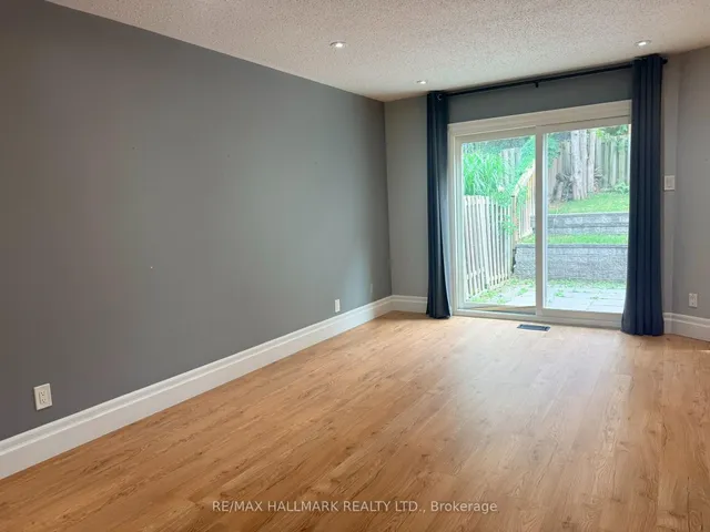 17 Old Wellington St, Markham 4