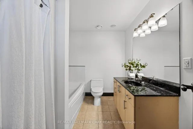 543 Timothy St #106, Newmarket 5