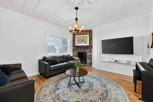 2 Algonquin Heights Crt, Essa 3