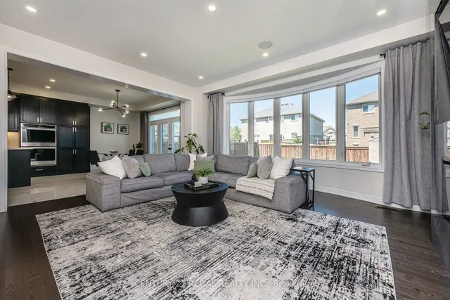 1428 Lawson St, Innisfil 5