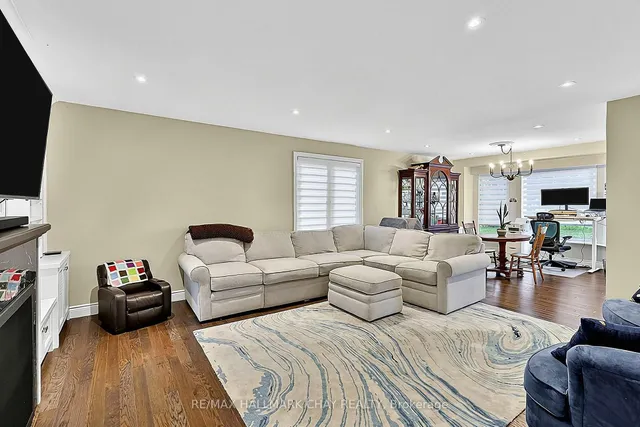 1467 Gilford Rd, Innisfil 2